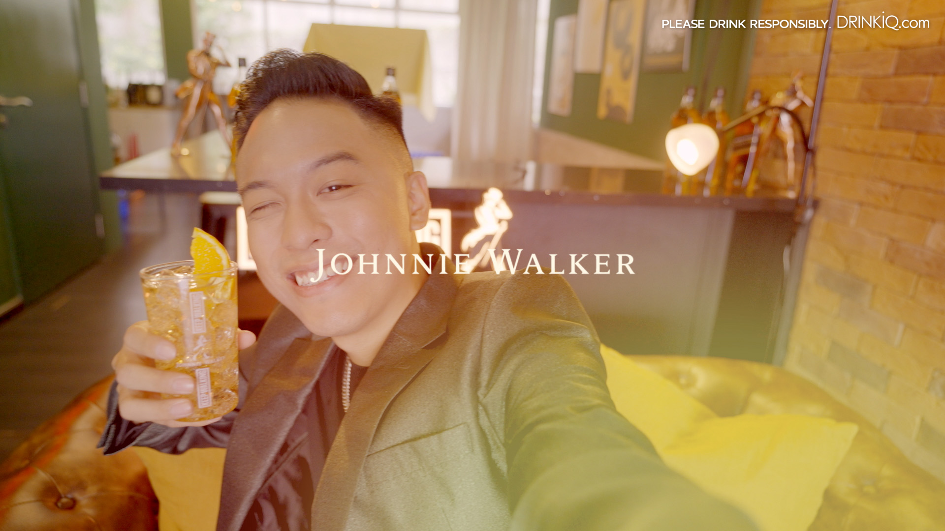 Johnathan Chua holding Highball drink